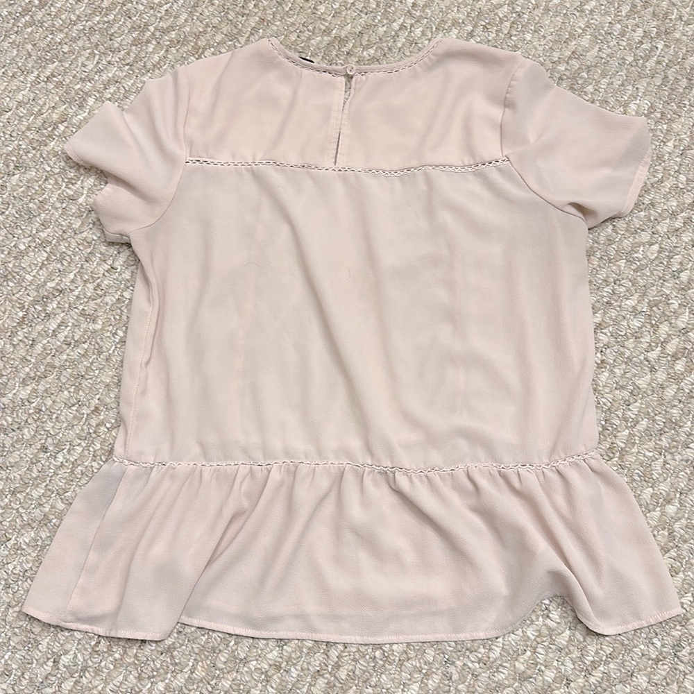 🔥Mandee. light pink boho loose fitting ruffle, bottom, short sleeve blouse - Picture 7 of 9